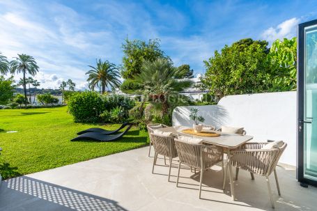 Town House for sale in La Rinconada, Nueva Andalucia, Marbella