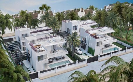 Villa for sale in Rio Verde, Marbella Golden Mile, Marbella