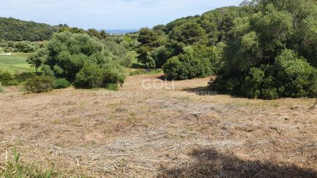 Facing La Reserva Golf course with sea views