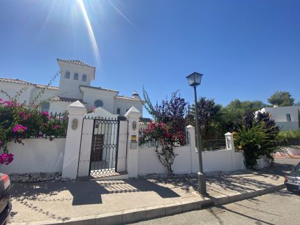 Great value modern villa in Nueva Andalucia!