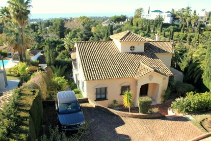 Villa with sea view, Golden Mile, Marbella Hill Club, for sale