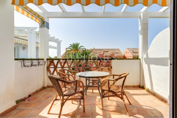 Уютная квартира рядом в Пуэрто Банус, Марбелья