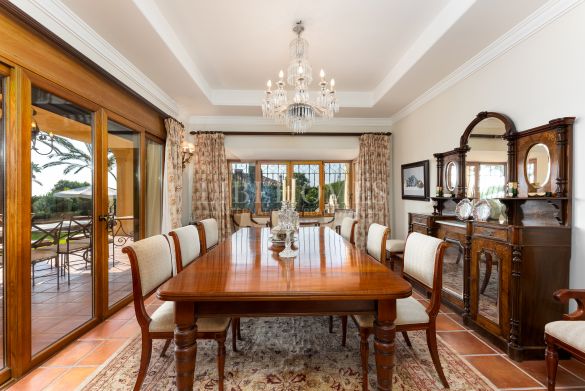 Charming, traditional Andalusian style villa in ​​La Quinta, Benahavis