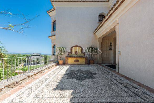 Magnificent villa with panoramic views in Almenara, Sotogrande Alto