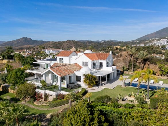 Villa de lujo, increíbles vistas al mar, Puerto del Almendro, Benahavís