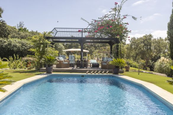 Andalusian villa next to the Real Club de Golf Valderrama, Sotogrande
