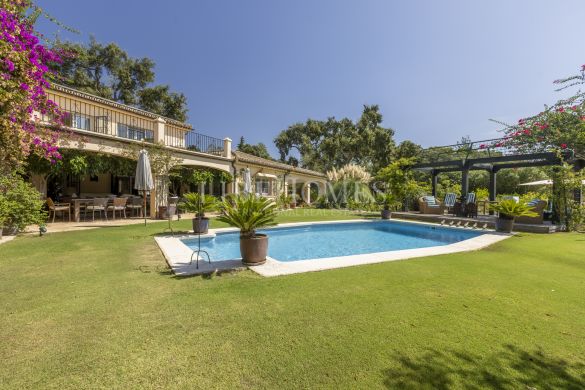 Andalusian villa next to the Real Club de Golf Valderrama, Sotogrande