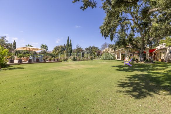 Andalusian villa next to the Real Club de Golf Valderrama, Sotogrande