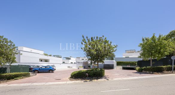 Ático moderno en la exclusiva urbanización la Reserva, en Sotogrande