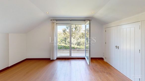 Villa en Sotogrande Costa, a muy pocos minutos del Puerto Deportivo