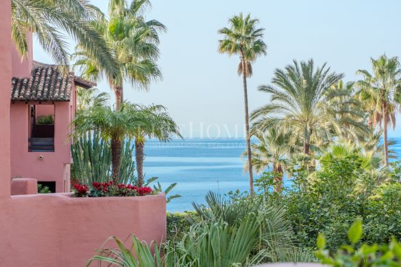 Duplex penthouse, frontline beach, sea views, New Golden Mile, Estepona