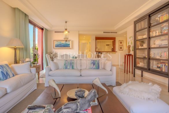 Duplex penthouse, frontline beach, sea views, New Golden Mile, Estepona
