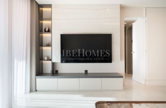 Ground floor apartment, beachfront, New Golden Mile, Estepona