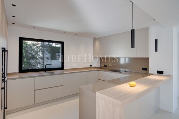 Stunning, modern-style beachside villa, New Golden Mile, Estepona