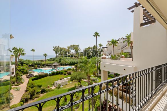 Frontline beach apartment, sea views, New Golden Mile, Estepona
