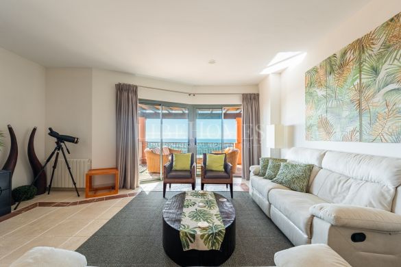 Ático de lujo con vistas panorámicas en Royal Flamingos, Benahavís