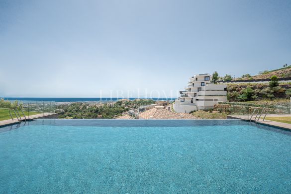 Impresionante apartamento con vistas al mar, Byu Hills, Benahavis