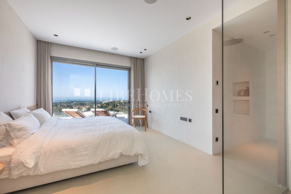 Modern apartment with panoramic sea views in Byu Hills, Benahavis