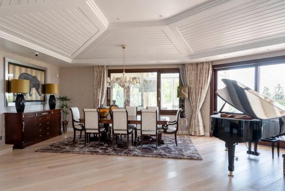 Luxury villa with sea views in Hacienda las Chapas, Marbella