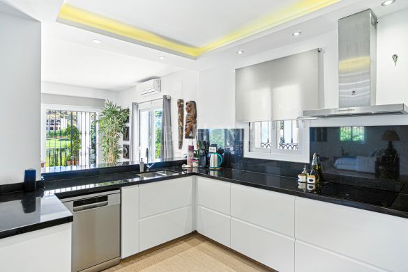 Beautiful villa with golf views in Valle Romano, Estepona