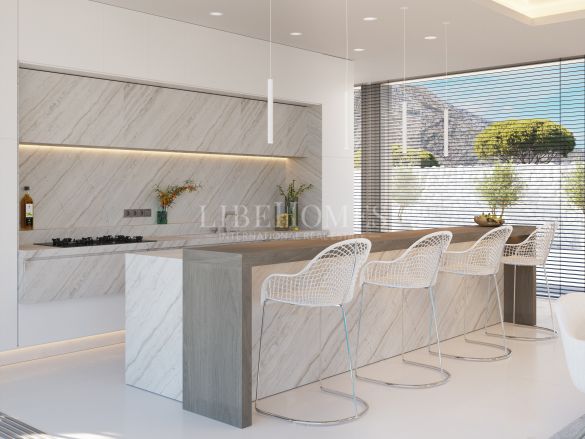 Luxury villa in a natural setting, Benahavis, 15 minutes to Marbella