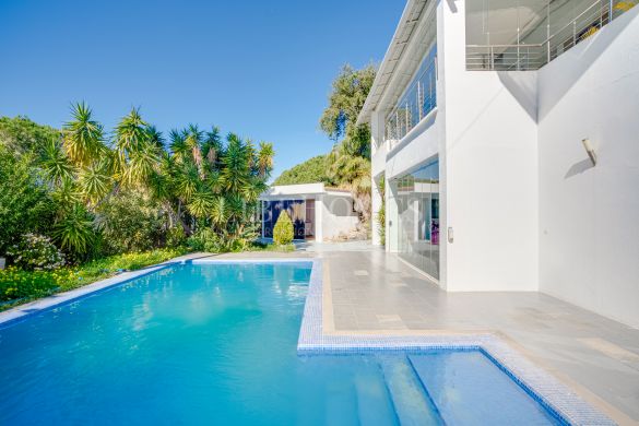 Eight bedroom villa with panoramic sea views in Elviria, Marbella