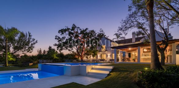 Elegant Andalusian villa in La Cerquilla, Nueva Andalucía, Marbella