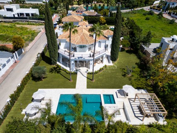 Luxury villa in the heart of Golf Valley, Nueva Andalucia, Marbella