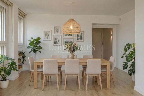 Apartment in Barcelona center, ​​​​panoramic views of city and the sea