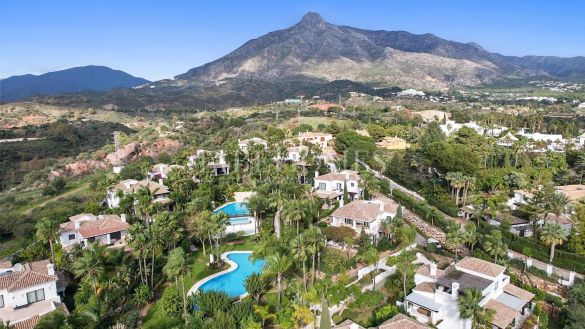 Luxury villa in Lomas de Magna Marbella, in Marbella Golden Mile