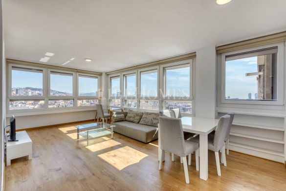 Apartment in Barcelona center, ​​​​panoramic views of city and the sea