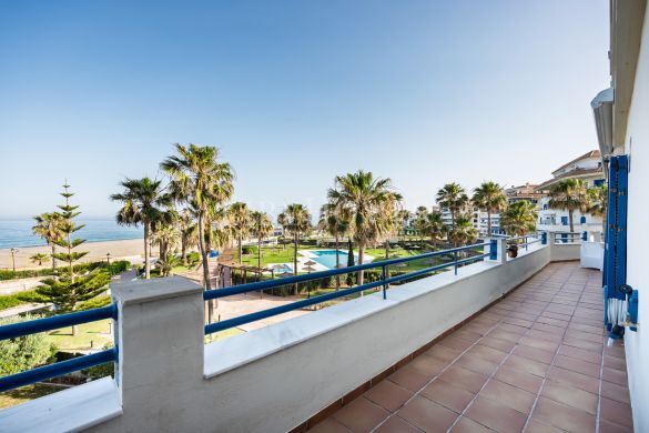 Апартамент  на продажу  в  Sabinillas, Манильва