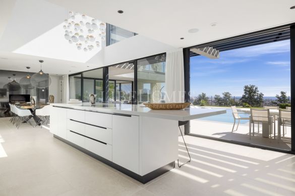 Newly built, modern luxury villa in La Alqueria, Benahavis