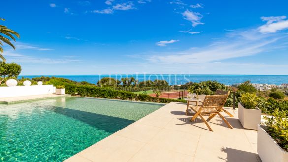 Villa andalouse traditionnelle avec vue mer imprenable, Estepona
