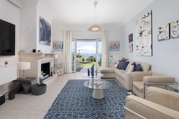 Beachfront townhouse in El Saladillo beach, New Golden Mile, Estepona