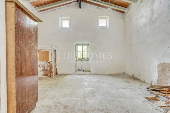 Country house with plot of 2.14 hectares in Peralada, Costa Brava