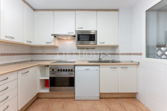 Уютная квартира рядом в Пуэрто Банус, Марбелья