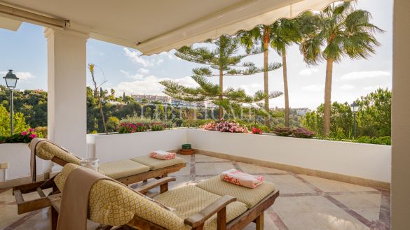 Luxurious 3-bedroom ground floor apartment in Marbella Golden Mile