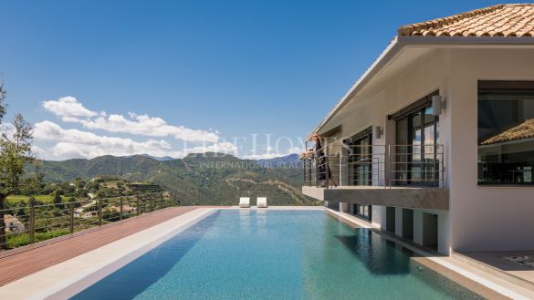 Lujosa villa de diseño con increíbles vistas en La Zagaleta, Benahavis