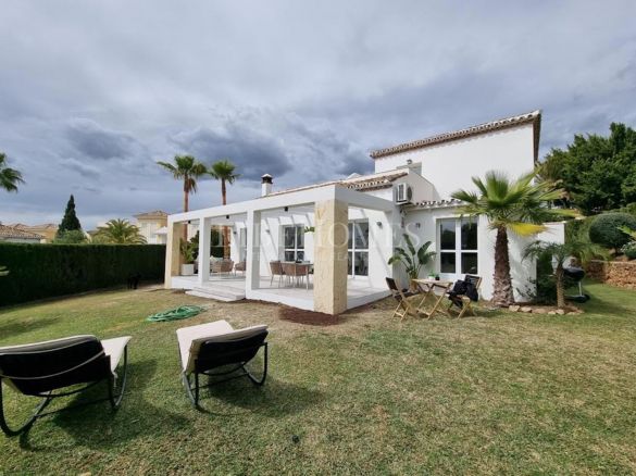 Fully renovated 3-bedroom villa in El Paraiso, Estepona