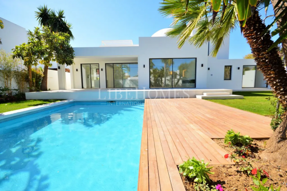 Modern villa in Nueva Andalucía, Marbella, close to Puerto Banús
