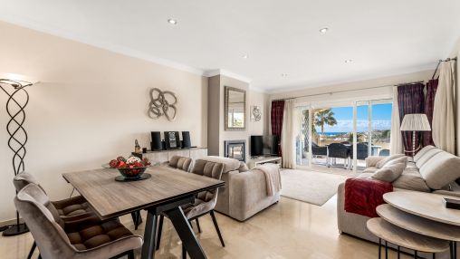 Beautiful apartment with sea views