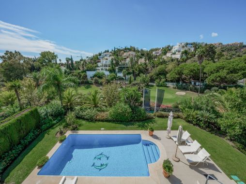 Elegant villa set in luxury golf resort