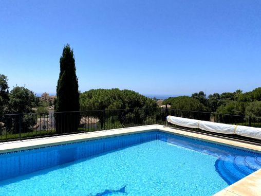 Villa with Sea views