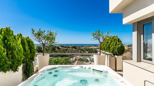 Luxury Penthouse with stunning sea views, Los Arqueros