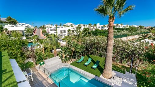 Outstanding investment opportunity in Golf valley in Nueva Andalucia, Marbella