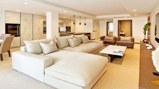 Exclusive 4 bedroom apartment in Alcazaba