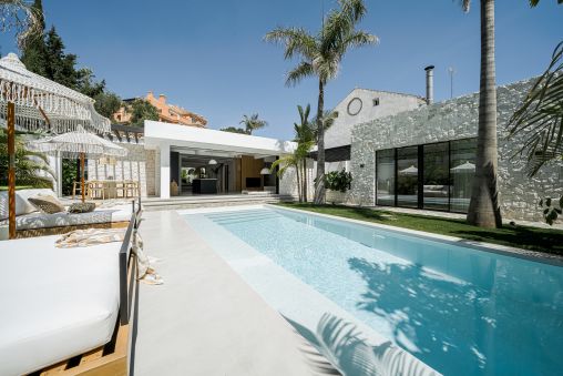 Villa inspiración balinesa en Nueva Andalucía, Marbella