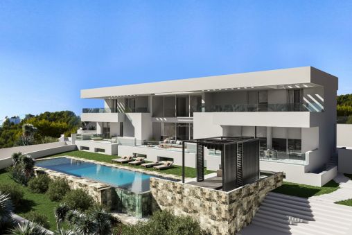 Proyecto de villa moderna con vistas al golf y al mar
