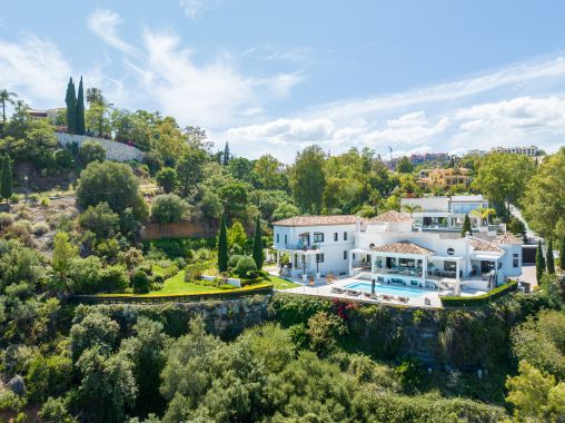 Stunning Villa with 7 bedrooms and Panoramic Views in La Quinta, Marbella